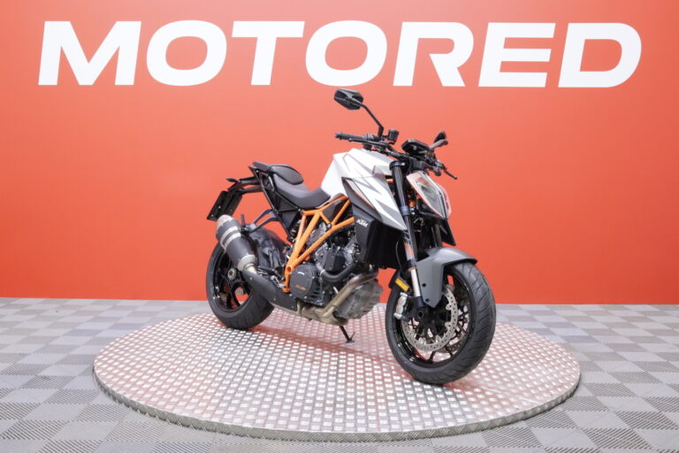 KTM - 1290 - Super Duke R // Suomipyörä / MTC / TFT / Ajomodet // - Moottoripyörä