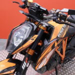 KTM - 1290 - Super Duke R // Huoltokirja / Akrapovic / MTC / Ajomodet // - Moottoripyörä