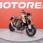 KTM - 1290 - Super Duke R // Huoltokirja / Akrapovic / MTC / Ajomodet // - Moottoripyörä