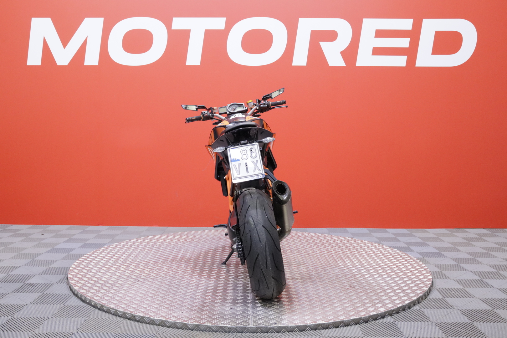 KTM - 1290 - Super Duke R // Huoltokirja / Akrapovic / MTC / Ajomodet // - Moottoripyörä