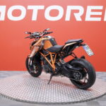 KTM - 1290 - Super Duke R // Huoltokirja / Akrapovic / MTC / Ajomodet // - Moottoripyörä