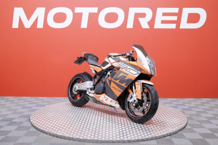 KTM - RC - 8 // Suomipyörä / Akrapovic / Säädettävät kahvat // - Moottoripyörä