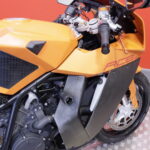 KTM - RC - 8 // Huoltokirja / Shifter / Kaatumatapit / Takalaukku // - Moottoripyörä