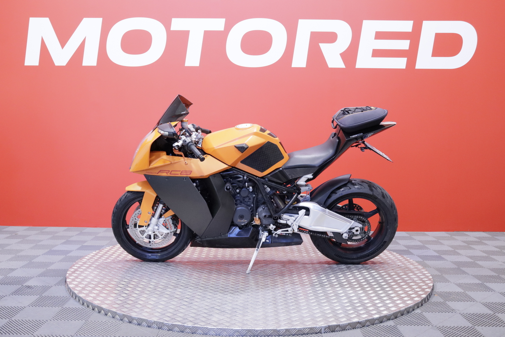 KTM - RC - 8 // Huoltokirja / Shifter / Kaatumatapit / Takalaukku // - Moottoripyörä