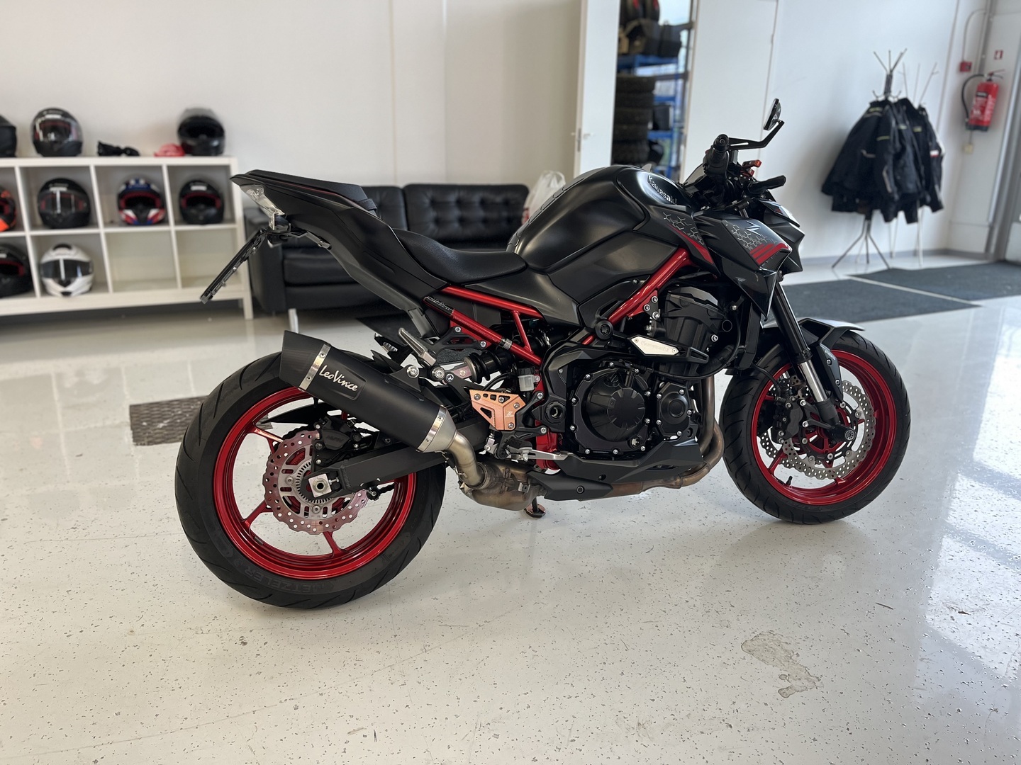 Kawasaki - Z - 900 // Juuri saapunut! / LeoVince / Shifter // - Moottoripyörä