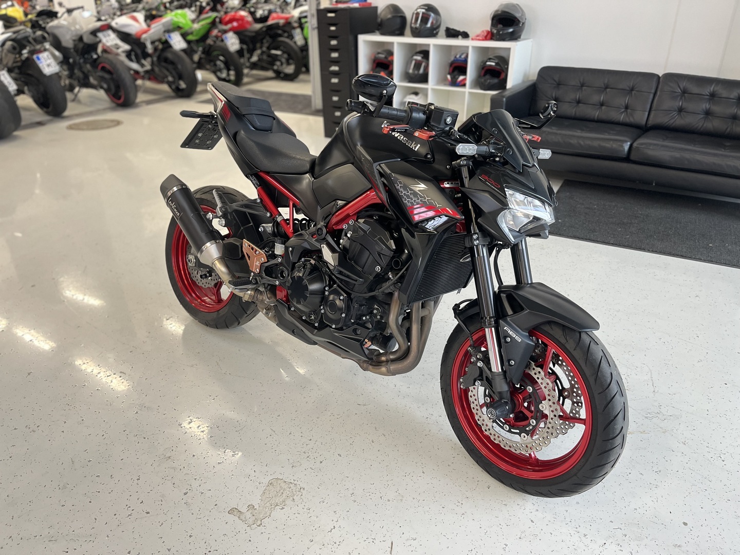 Kawasaki - Z - 900 // Juuri saapunut! / LeoVince / Shifter // - Moottoripyörä