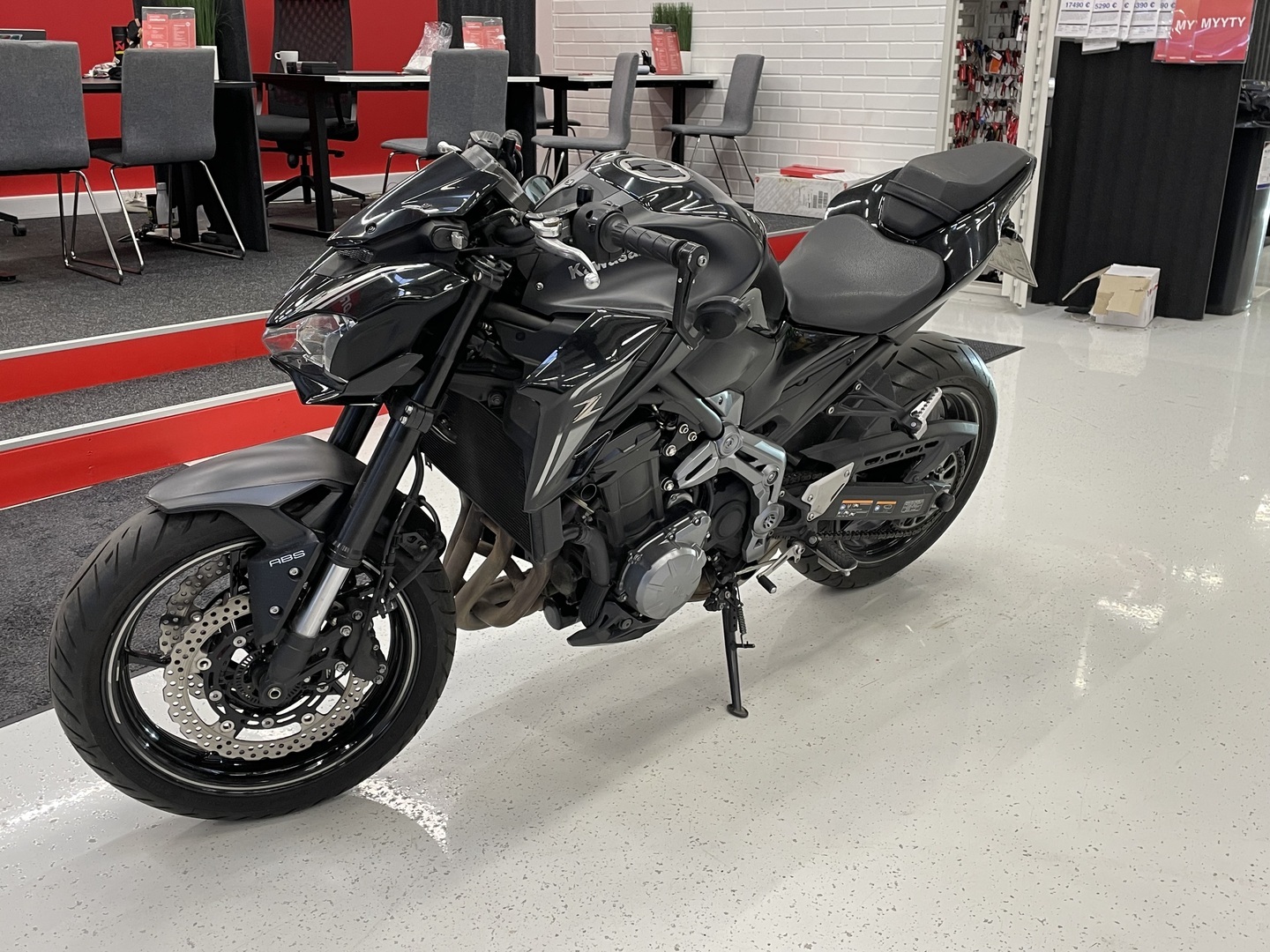 Kawasaki - Z - 900 // Juuri saapunut / ABS / SC Project // - Moottoripyörä
