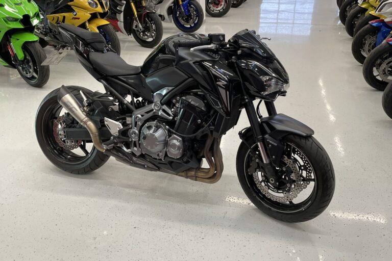 Kawasaki - Z - 900 // Juuri saapunut / ABS / SC Project // - Moottoripyörä