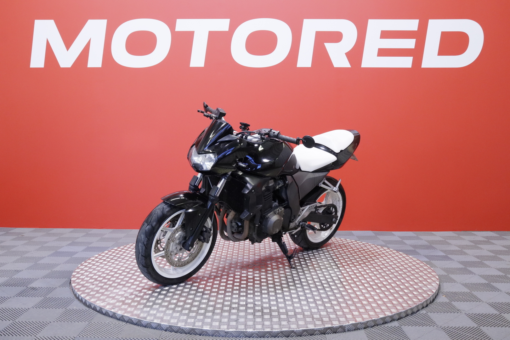 Kawasaki - Z - 750 // Myydään osoitteessa Huutokaupat.com! // - Moottoripyörä