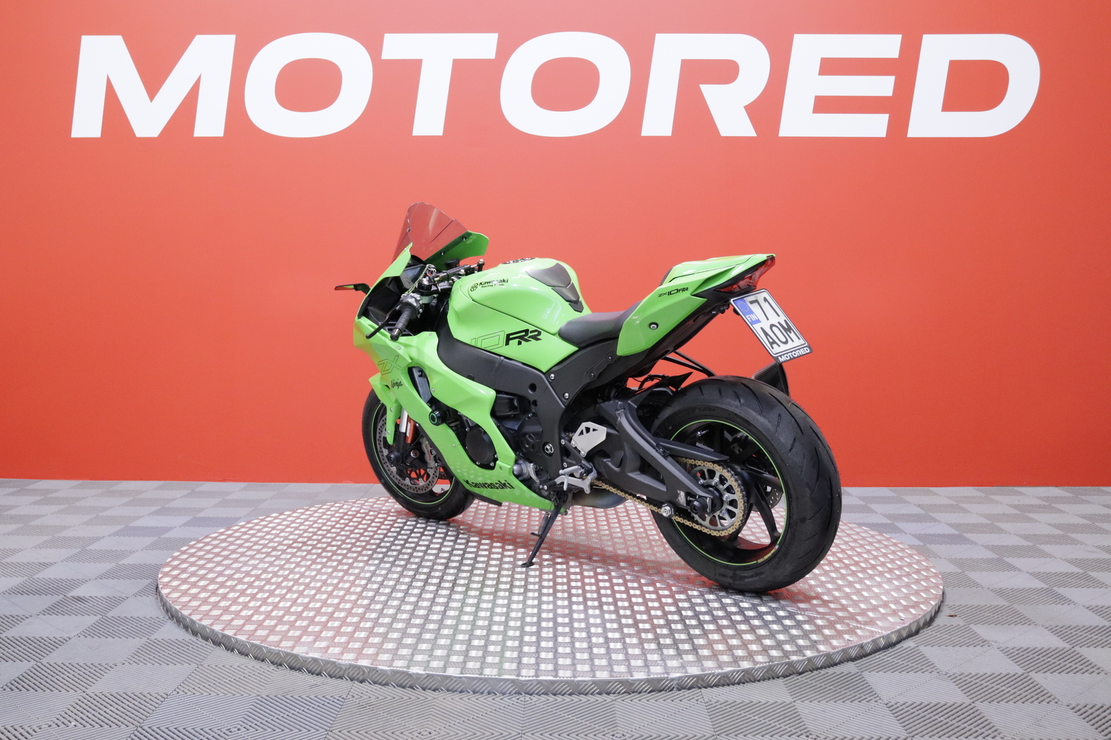 Kawasaki - ZX-10R - // RR-Malli / 1.Om Suomi-pyörä / Huoltokirja / SC Project / 200HP / Penkitetty / KQS / Takovanteet / KIBS / Showa // - Moottoripyörä