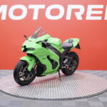 Kawasaki - ZX-10R - // RR-Malli / 1.Om Suomi-pyörä / Huoltokirja / SC Project / 200HP / Penkitetty / KQS / Takovanteet / KIBS / Showa // - Moottoripyörä
