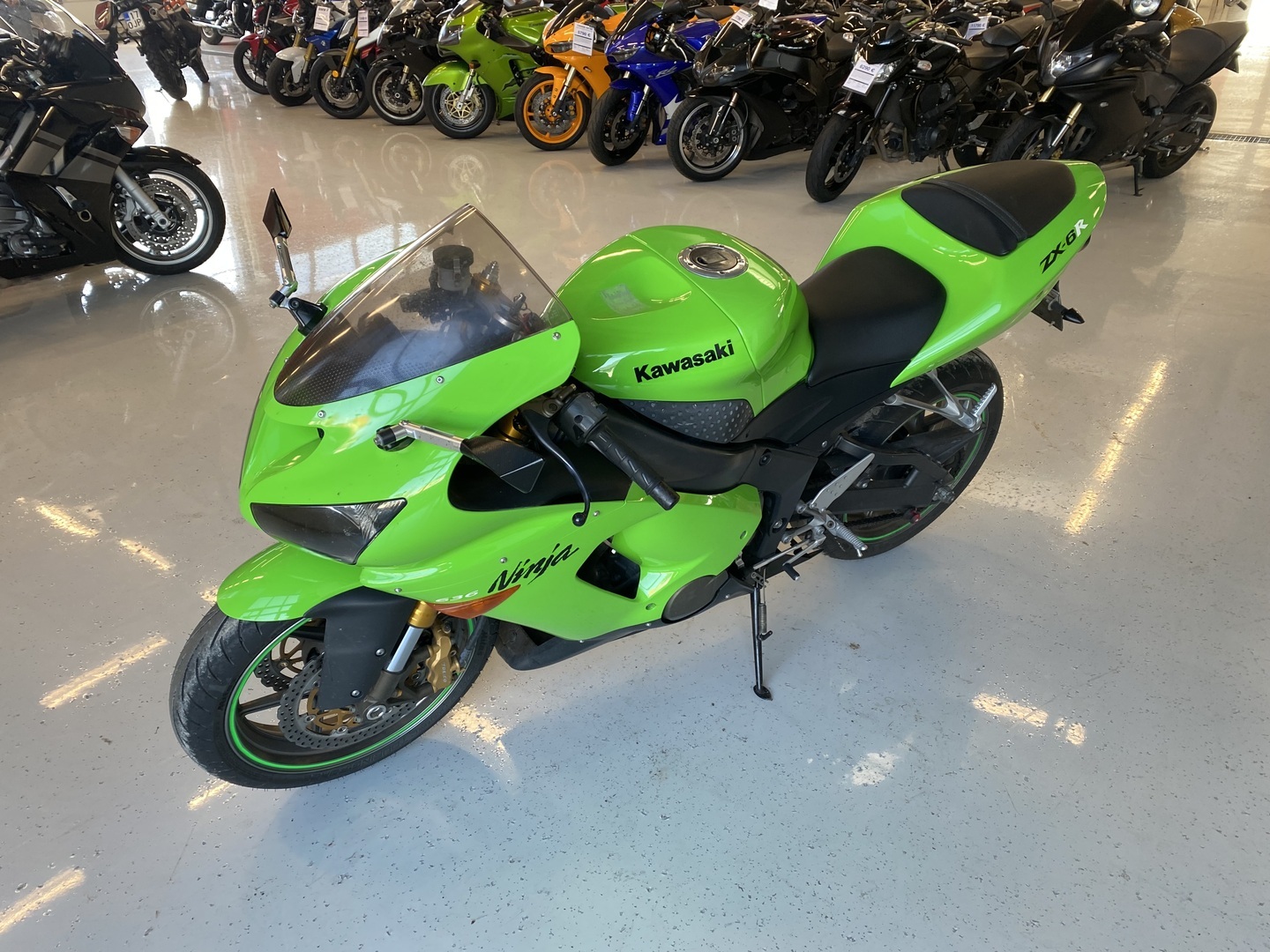 Kawasaki - ZX-6R - // Juuri saapunut! / Suomipyörä / Huoltokirja / Akrapovic // - Moottoripyörä