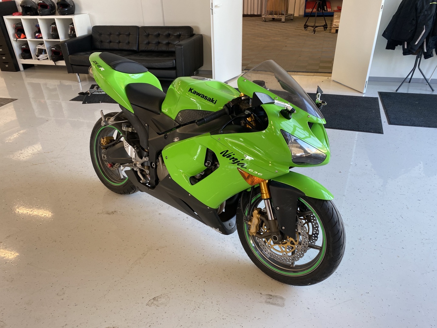Kawasaki - ZX-6R - // Juuri saapunut! / Suomipyörä / Huoltokirja / Akrapovic // - Moottoripyörä
