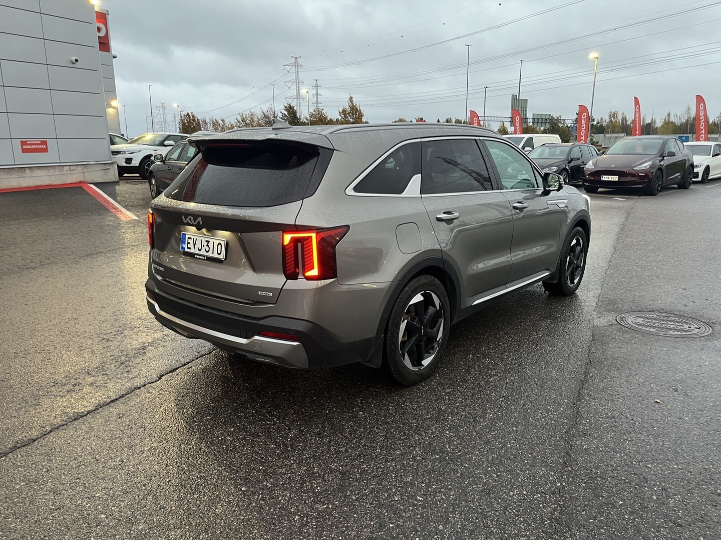 Kia - Sorento - 1,6 T-GDI Plug-in Hybrid AWD Business Luxury AT 5P - Maastoauto