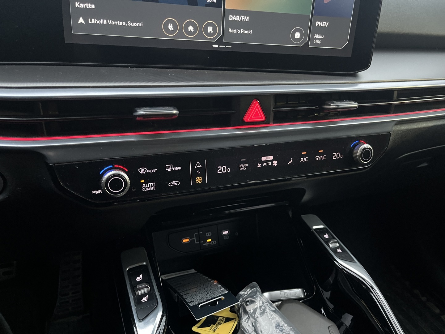 Kia - Sorento - 1,6 T-GDI Plug-in Hybrid AWD Business Luxury AT 5P - Maastoauto
