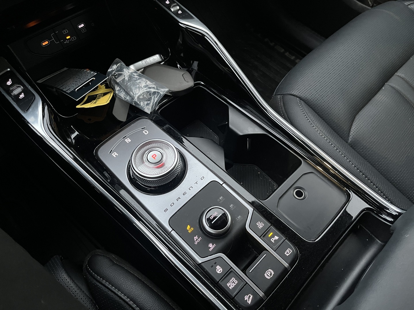 Kia - Sorento - 1,6 T-GDI Plug-in Hybrid AWD Business Luxury AT 5P - Maastoauto