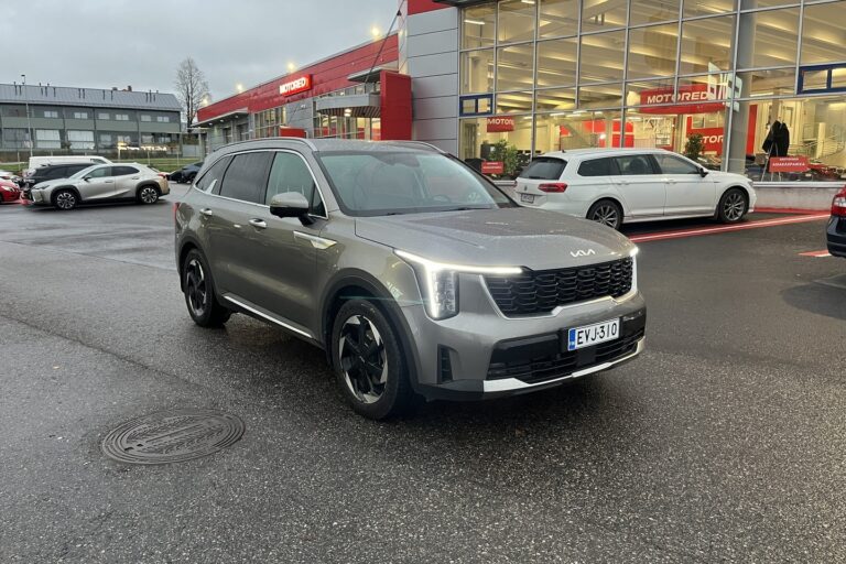 Kia - Sorento - 1,6 T-GDI Plug-in Hybrid AWD Business Luxury AT 5P - Maastoauto