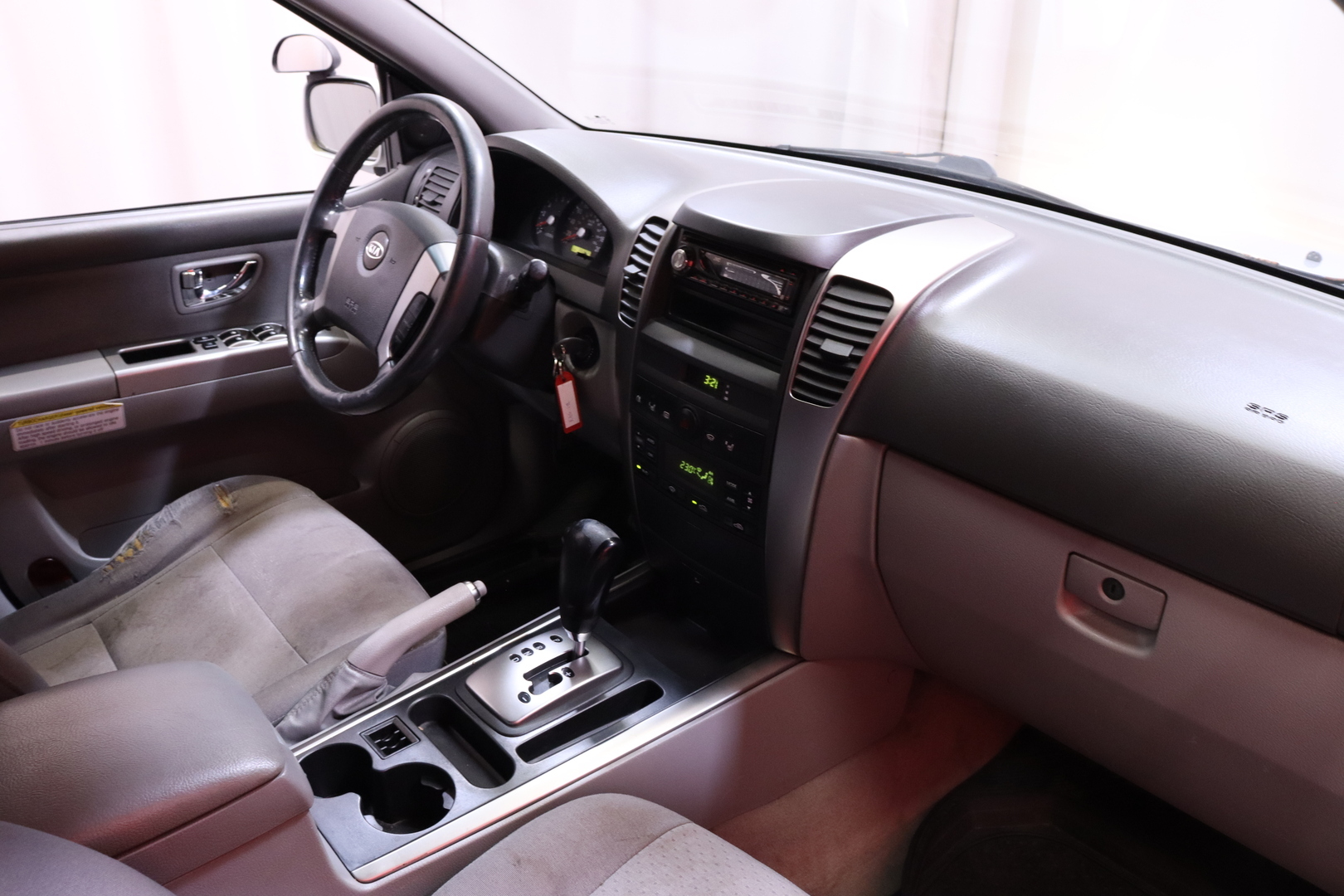 Kia - Sorento - 5D SORENTO SUV 2.5CRDI AUTOMATIC // MYYDÄÄN HUUTOKAUPAT.COM ! // - Tila-auto