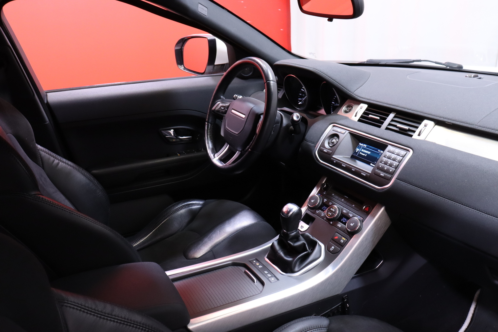 Land Rover - Range Rover Evoque - 2,2 TD4 Pure - Maastoauto