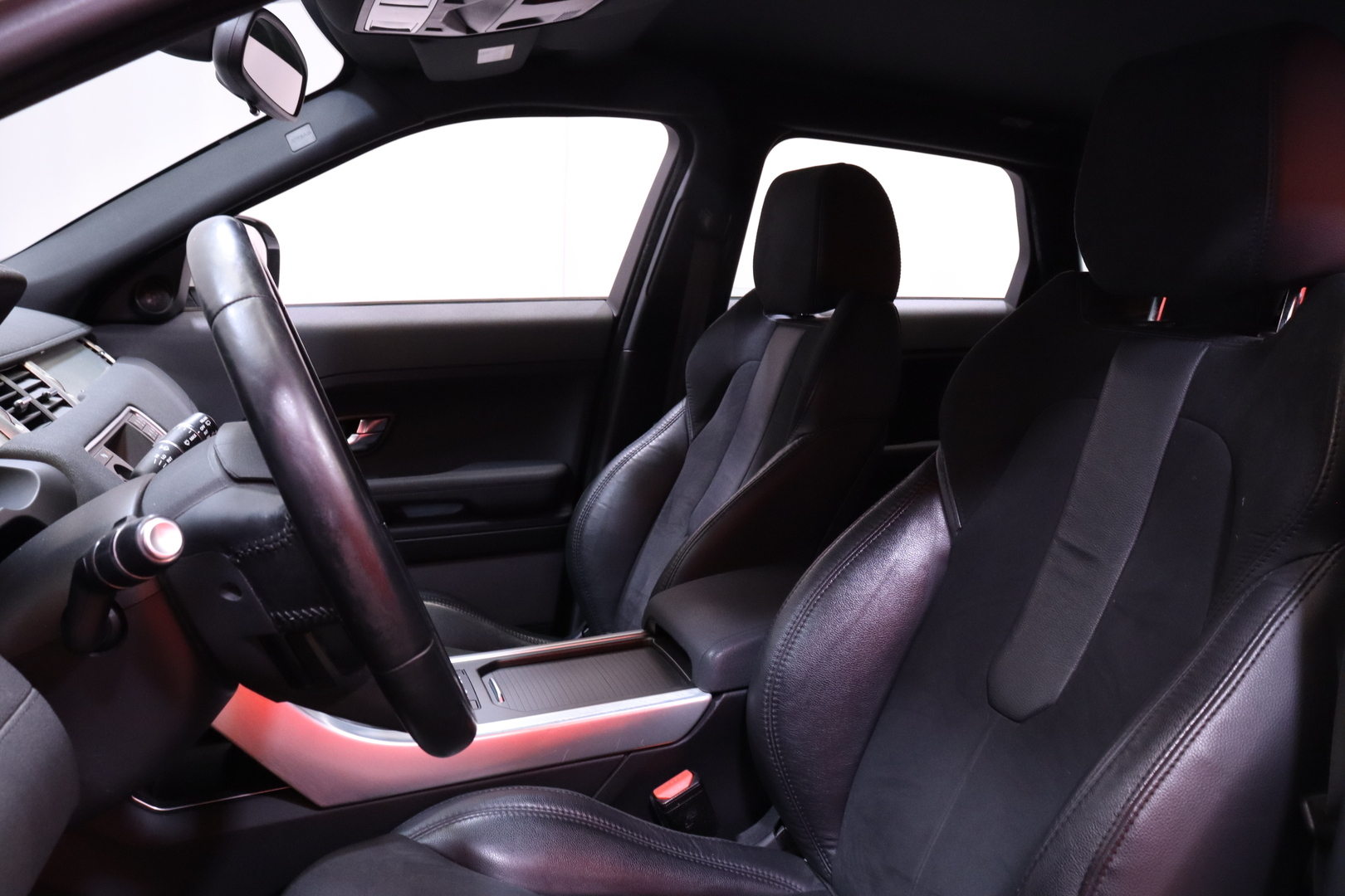 Land Rover - Range Rover Evoque - 2,2 TD4 Pure - Maastoauto