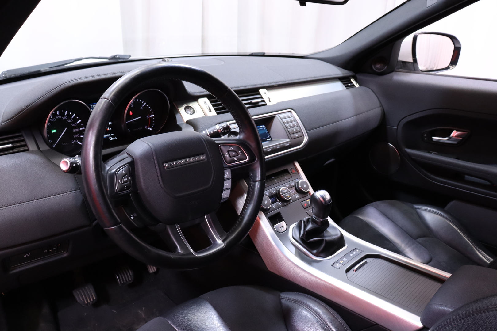 Land Rover - Range Rover Evoque - 2,2 TD4 Pure - Maastoauto