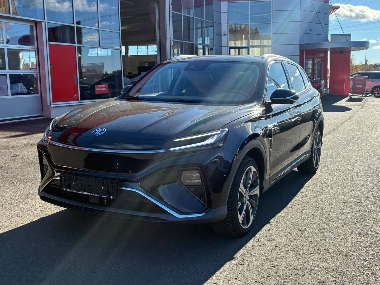 MG - Marvel R - Performance AWD - Maastoauto