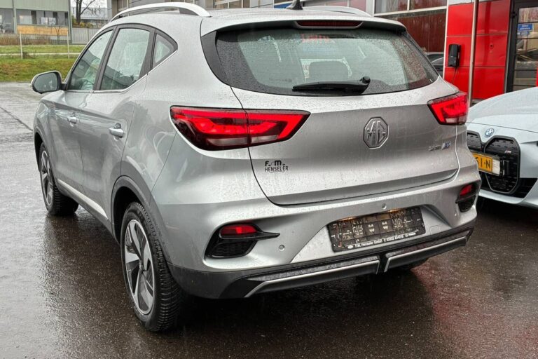 MG ZS