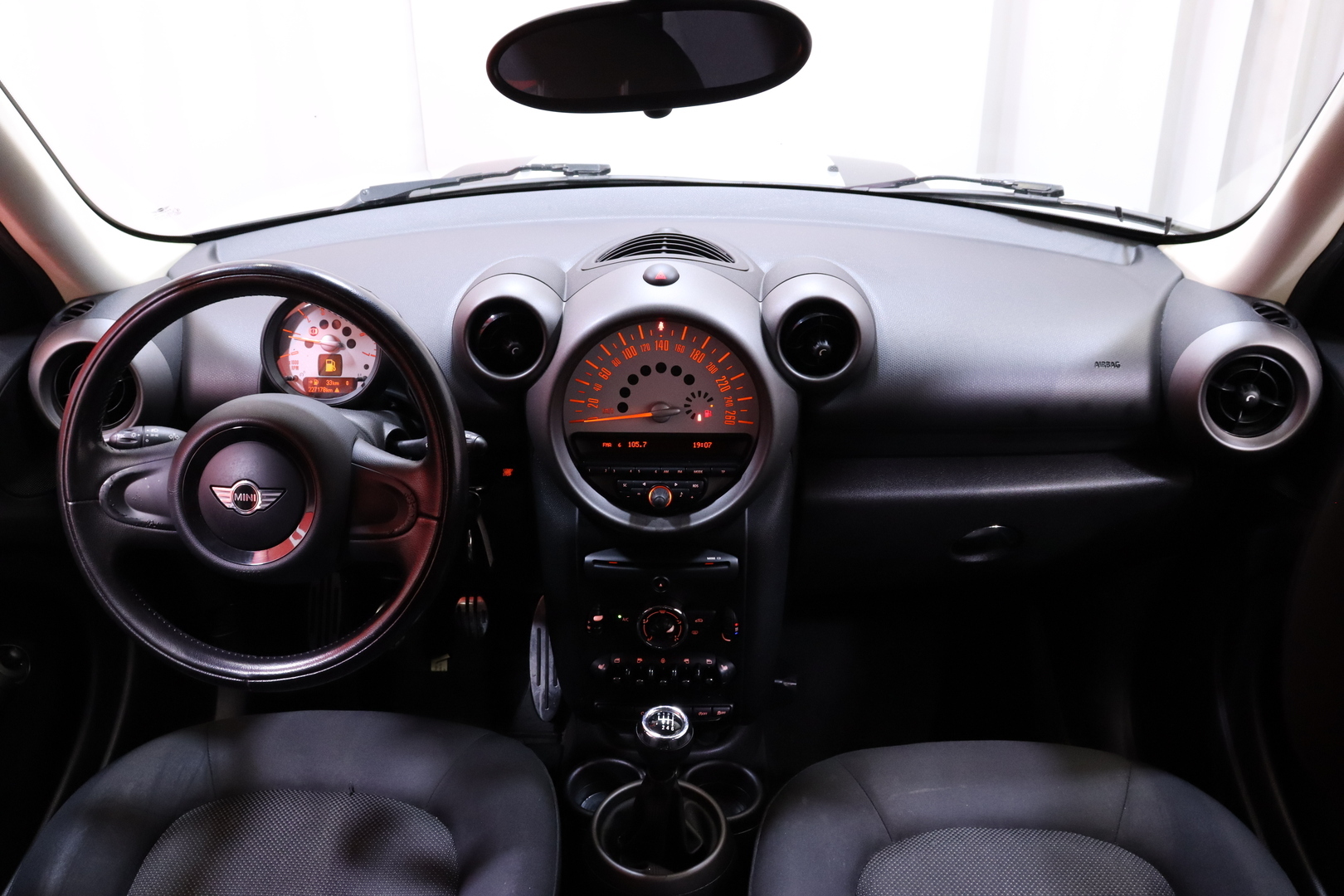 MINI - Cooper D - ALL4 R60 Countryman - Maastoauto