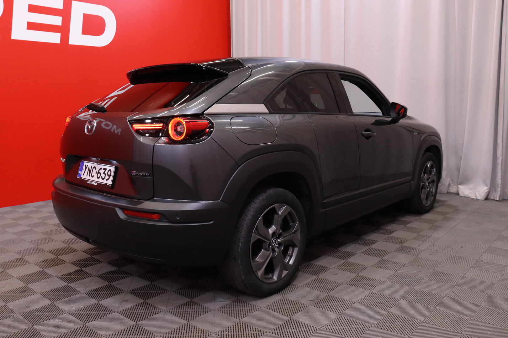 Mazda - MX-30 - 35,5 kWh e-Skyactiv Makoto Modern Confidence - Farmari