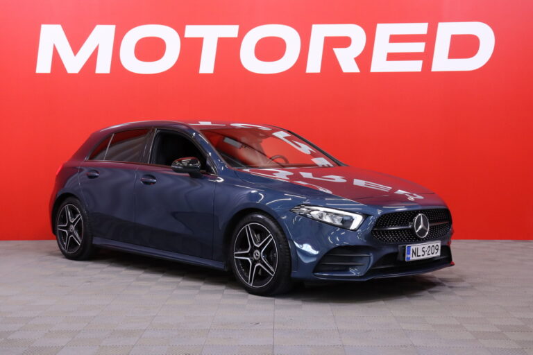 Mercedes-Benz - A - 220 4MATIC A Business AMG - Viistoperä
