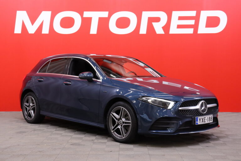 Mercedes-Benz - A - 250 e A Business AMG Edition EQ Power - Viistoperä