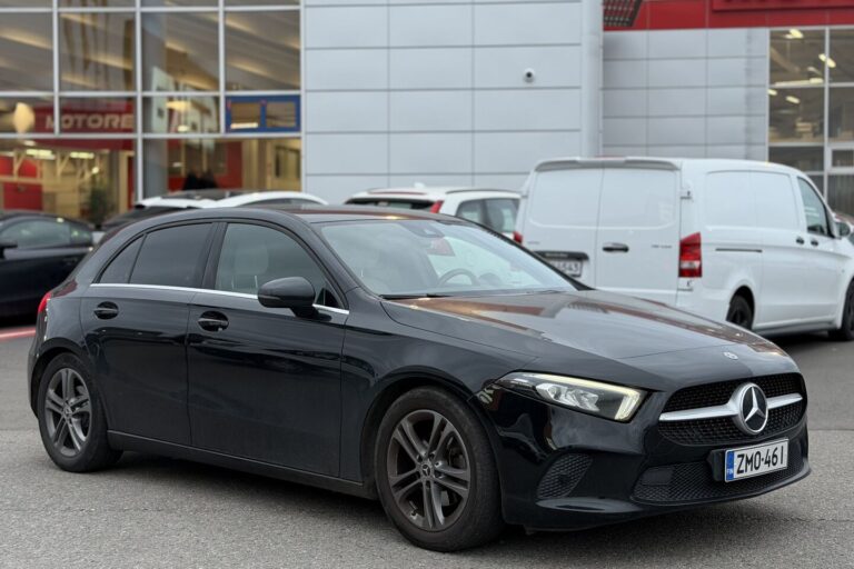 Mercedes-Benz - A - 180 A Business Style - Viistoperä