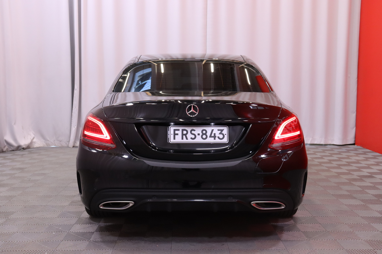 Mercedes-Benz - C - C 300 e Sedan AMG - Sedan