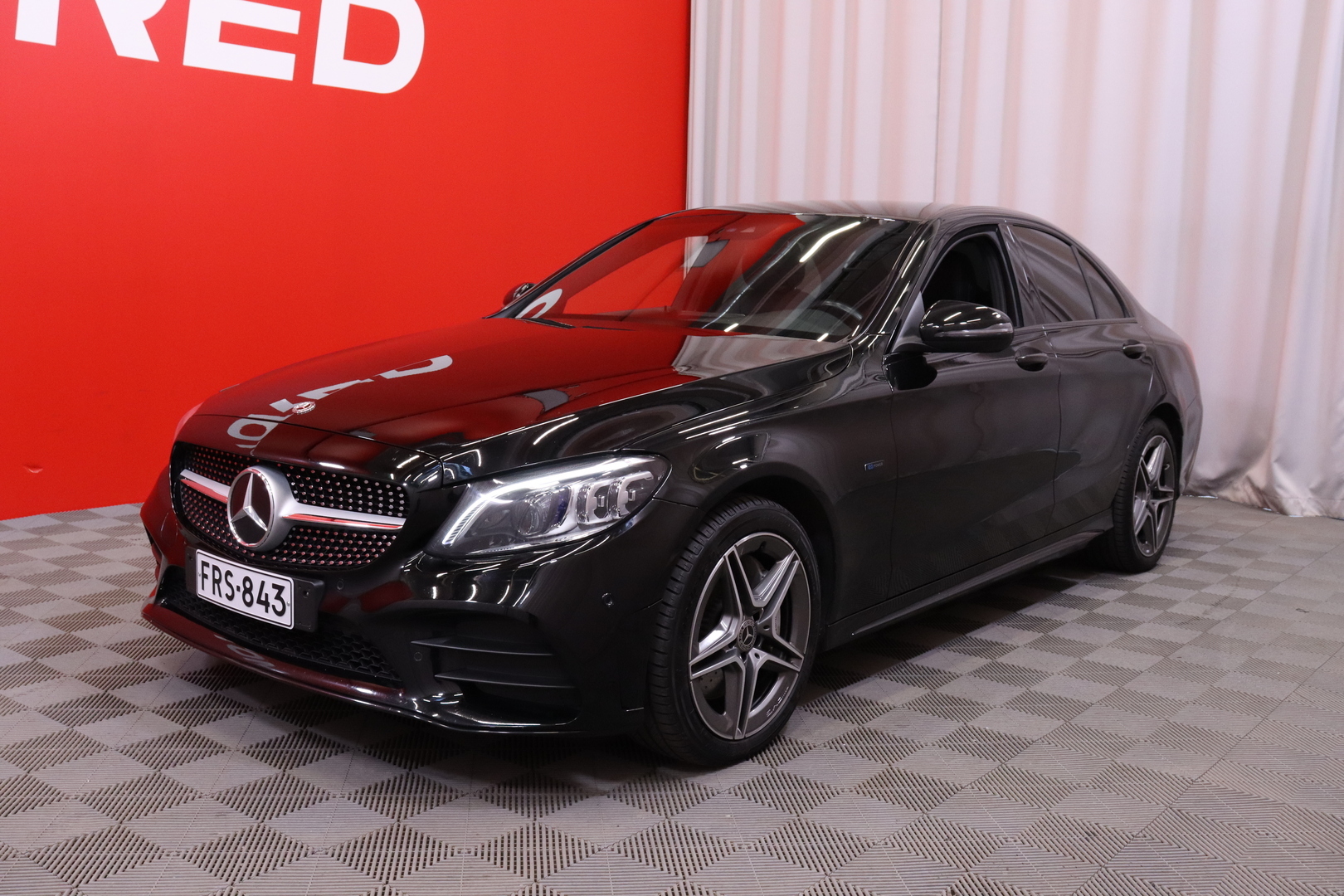 Mercedes-Benz - C - C 300 e Sedan AMG - Sedan