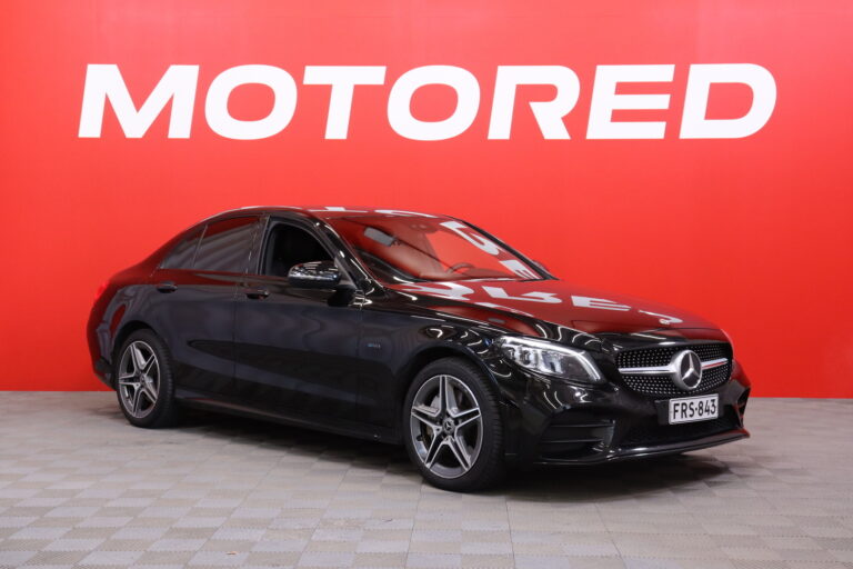 Mercedes-Benz - C - C 300 e Sedan AMG - Sedan