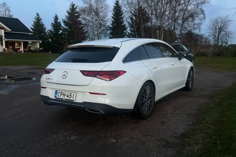 Mercedes-Benz CLA