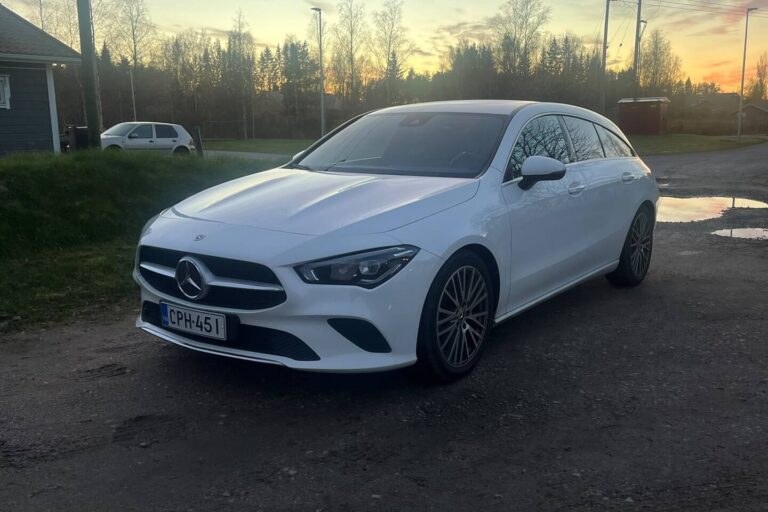 Mercedes-Benz - CLA - 180 A Shooting Brake Business Progressive - Farmari