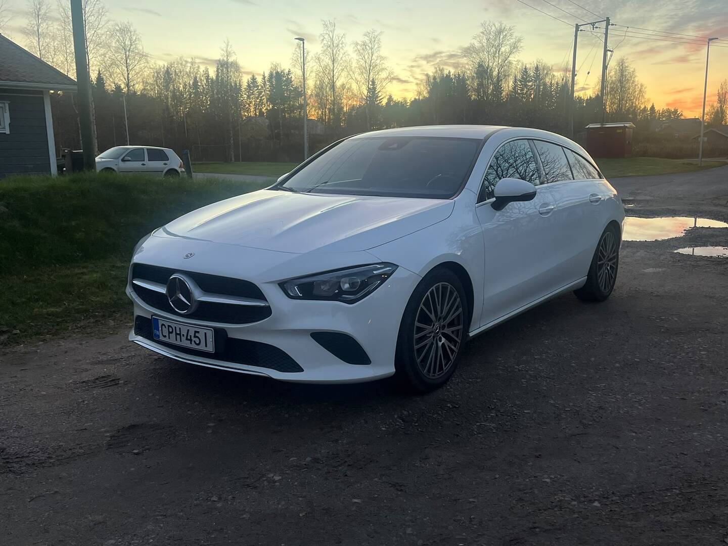 Mercedes-Benz - CLA - 180 A Shooting Brake Business Progressive - Farmari