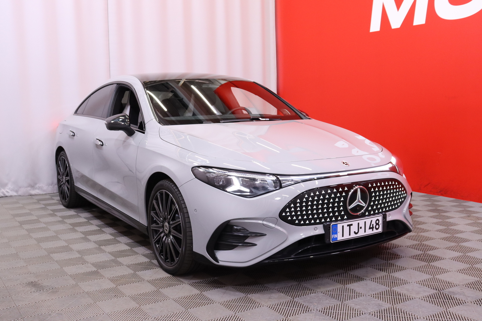 Mercedes-Benz - CLA - 350 4MATIC AMG Line - Sedan