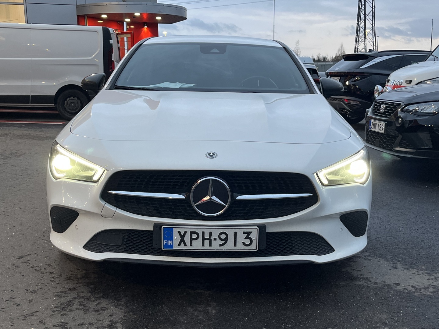 Mercedes-Benz - CLA - 180 A Shooting Brake Business Progressive - Farmari