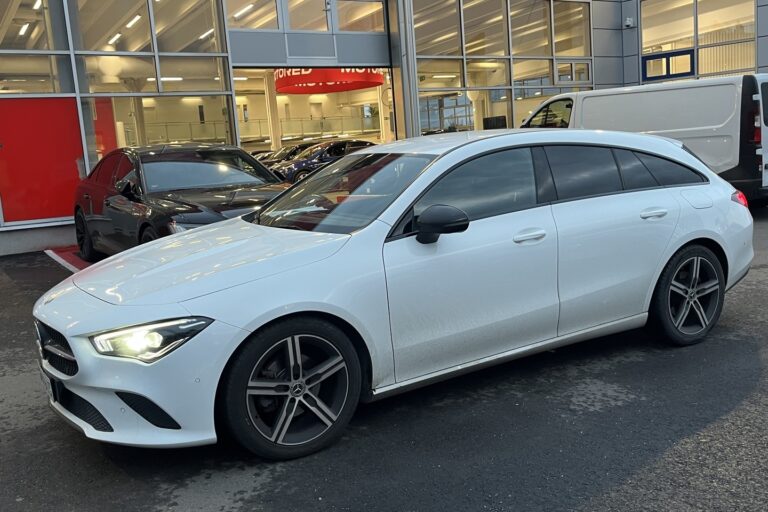 Mercedes-Benz - CLA - 180 A Shooting Brake Business Progressive - Farmari