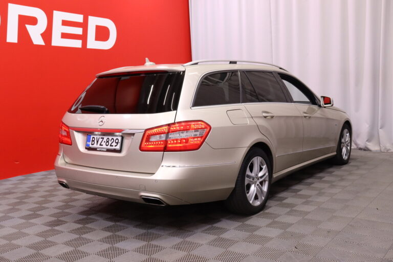 Mercedes-Benz E