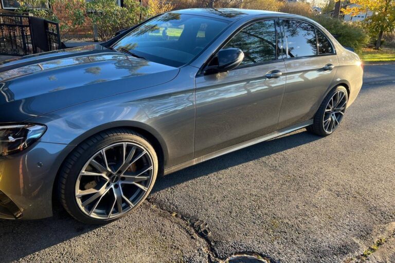 Mercedes-Benz - E - 300 de 4MATIC Sedan AMG - Sedan