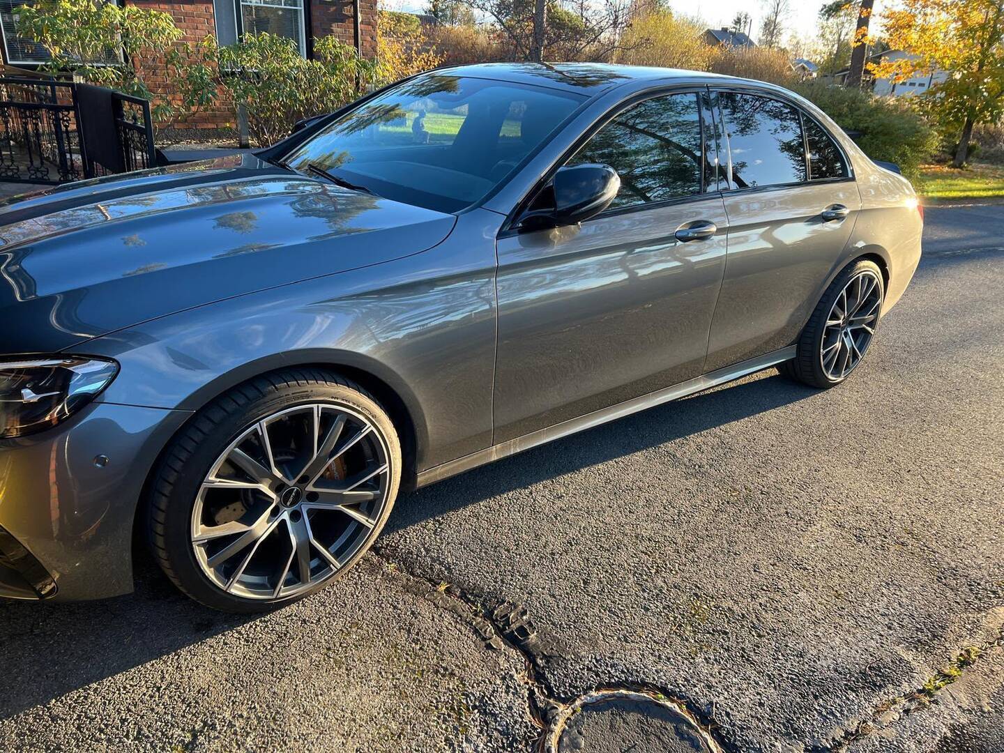 Mercedes-Benz - E - 300 de 4MATIC Sedan AMG - Sedan