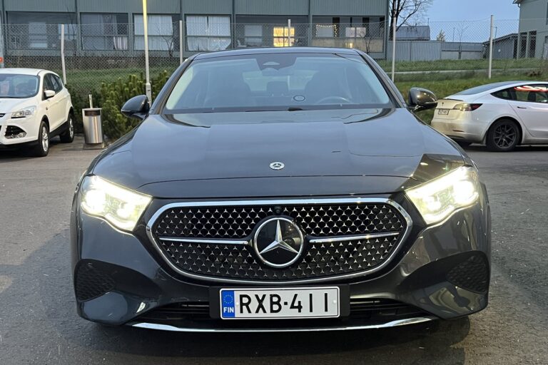 Mercedes-Benz E