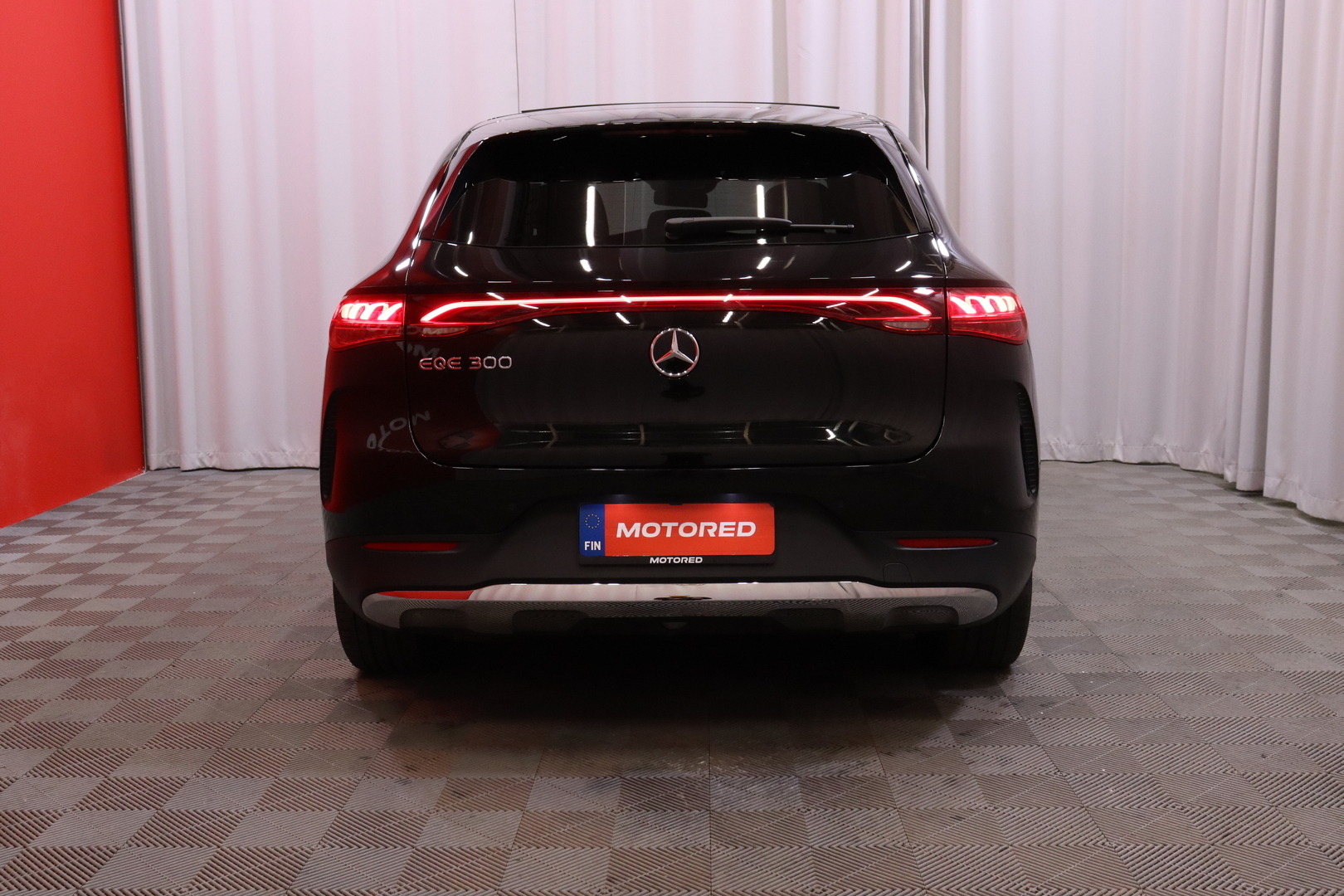 Mercedes-Benz - EQE SUV - 300 SUV - Maastoauto