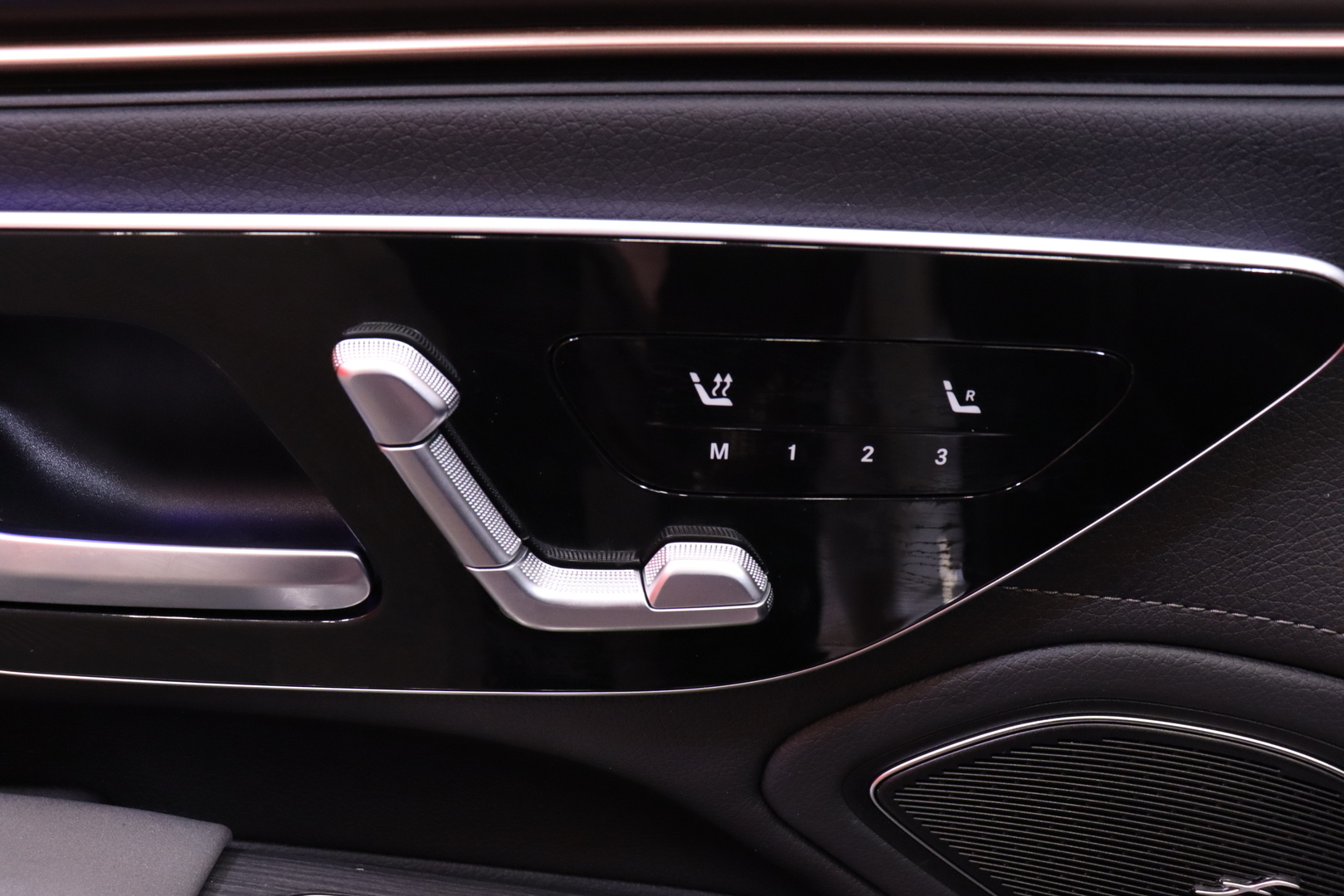 Mercedes-Benz - EQS - 450 4MATIC AMG - Sedan