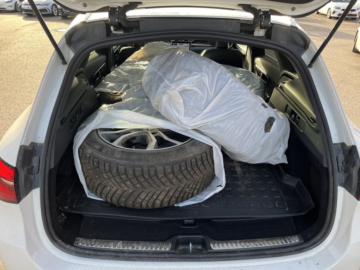 Mercedes-Benz - GLC - 400 e 4MATIC A Premium AMG - Maastoauto