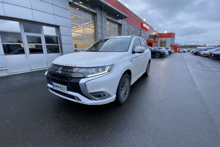 Mitsubishi - Outlander PHEV - Instyle 4WD 5P - Maastoauto