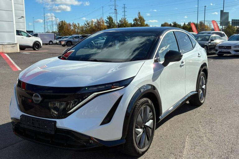 Nissan - Ariya - 63kWh Advance 2WD 22kw charger - Maastoauto